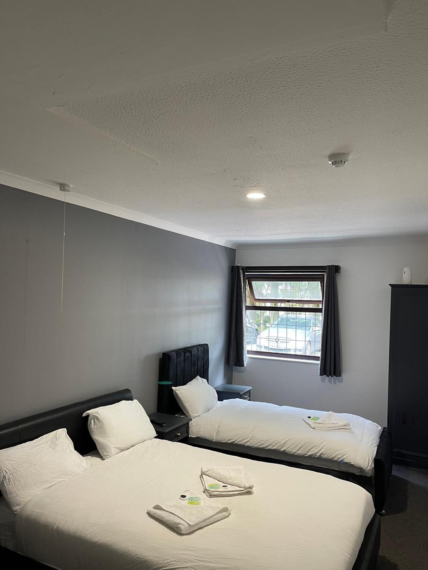 Oyo Stay Inn Express, Cambridge Papworth Everard Exterior photo