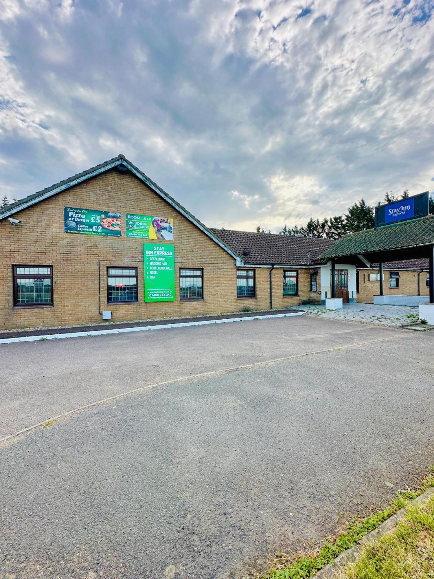 Oyo Stay Inn Express, Cambridge Papworth Everard Exterior photo